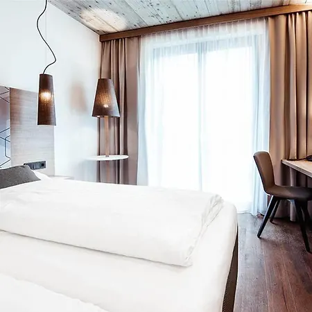 Arte Hotel 4*